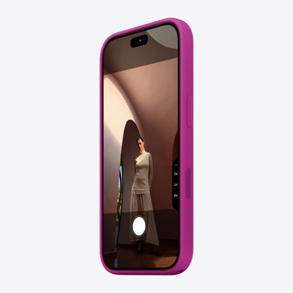 iPhone 18 Pro Silicone Case with MagSafe – Magenta