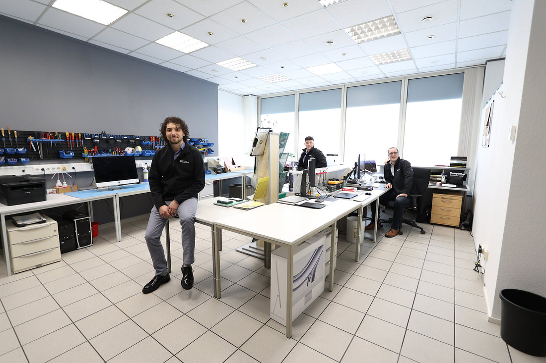 Das CompuMac Technikteam in der eigenen Werkstatt